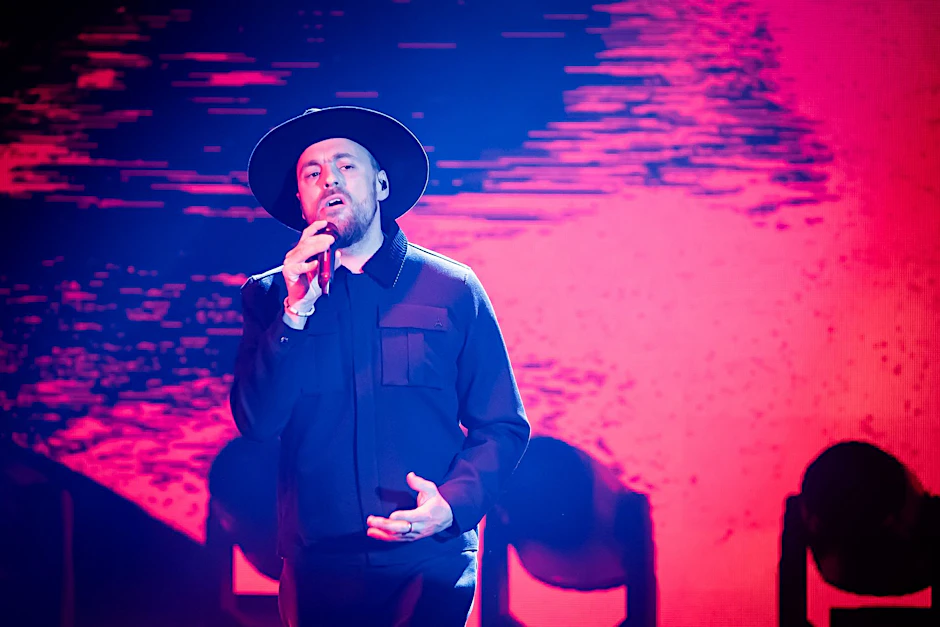 Max Mutzke singt «Forever Strong» bei der Probe zum «Eurovision Song Contest - Das deutsche Finale 2024» in Berlin.  
