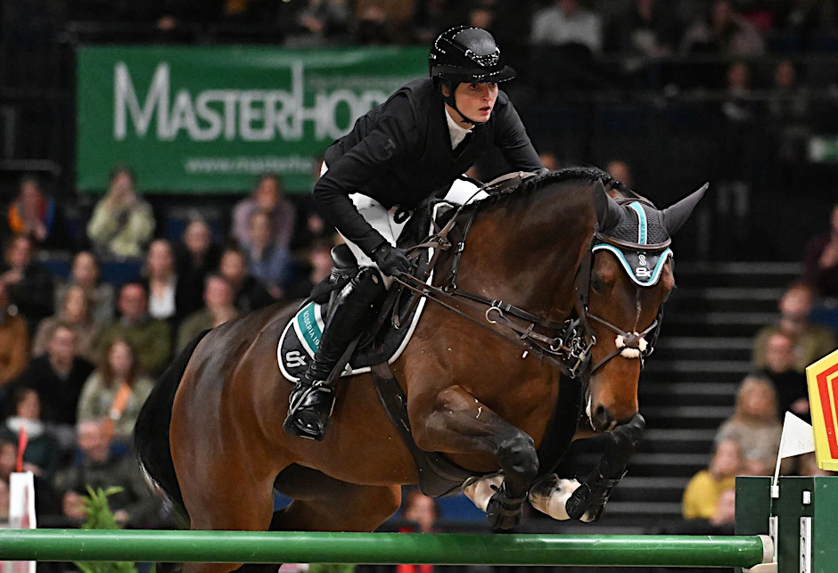 ARCHIV - Kendra Claricia Brinkop, hier auf ihrem Pferd In Time, gewann im Sattel von Do It Easy das Championat von Leipzig.  