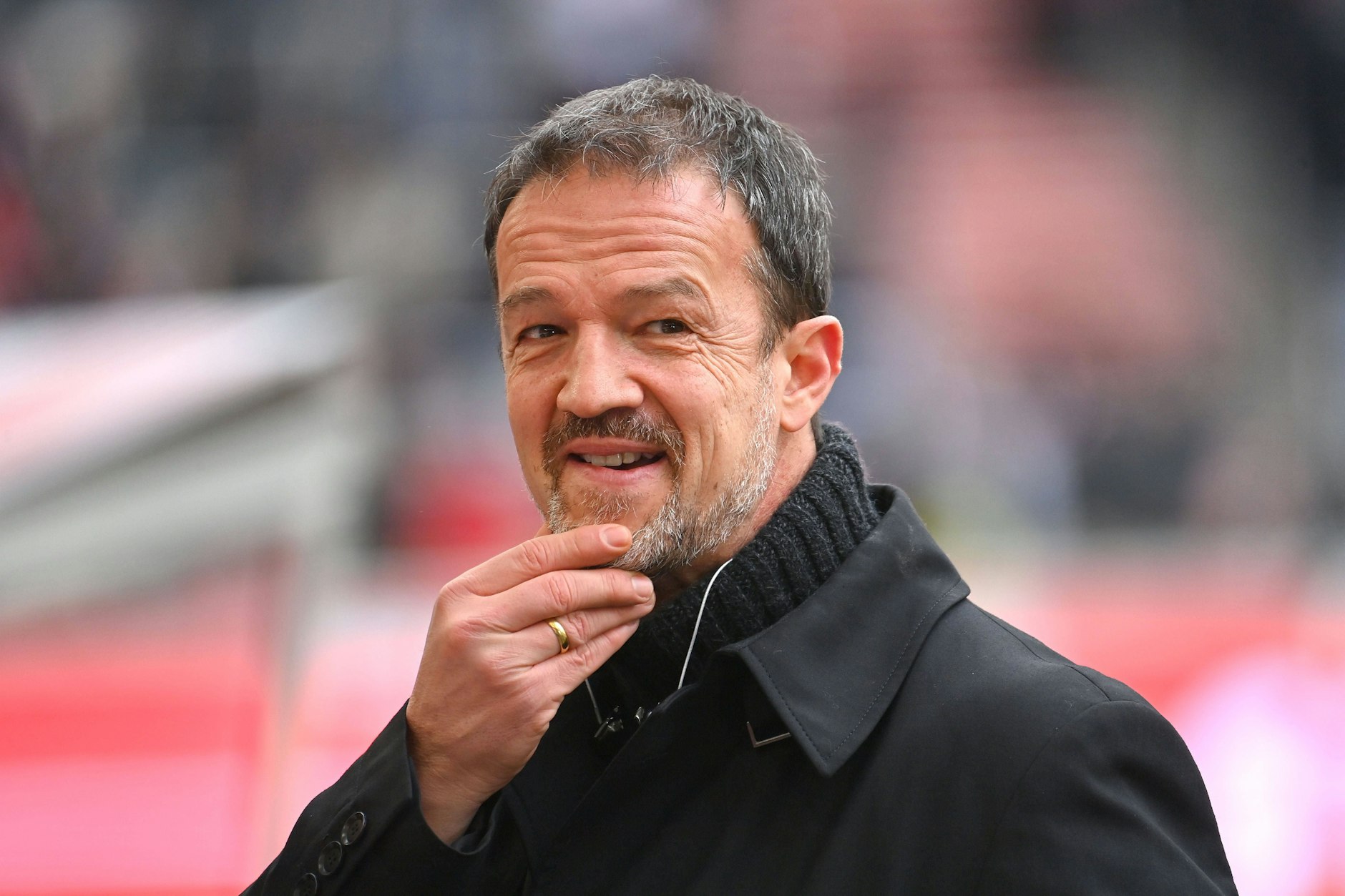 Fredi Bobic geht auf Friedenskurs mit Hertha BSC. Montag soll vor dem Berliner Landgericht ein Millionen-Kompromiss gefunden werden.