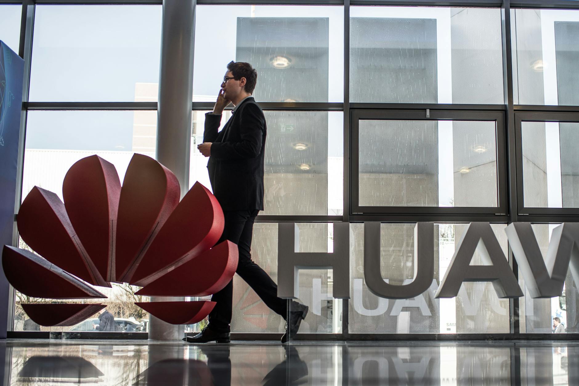 Huawei besitzt Patente auf Technologien, die in Fritz!Box-Routern genutzt werden. Jetzt will der Hersteller AVM sie mit einem Update umgehen. Geht das? 