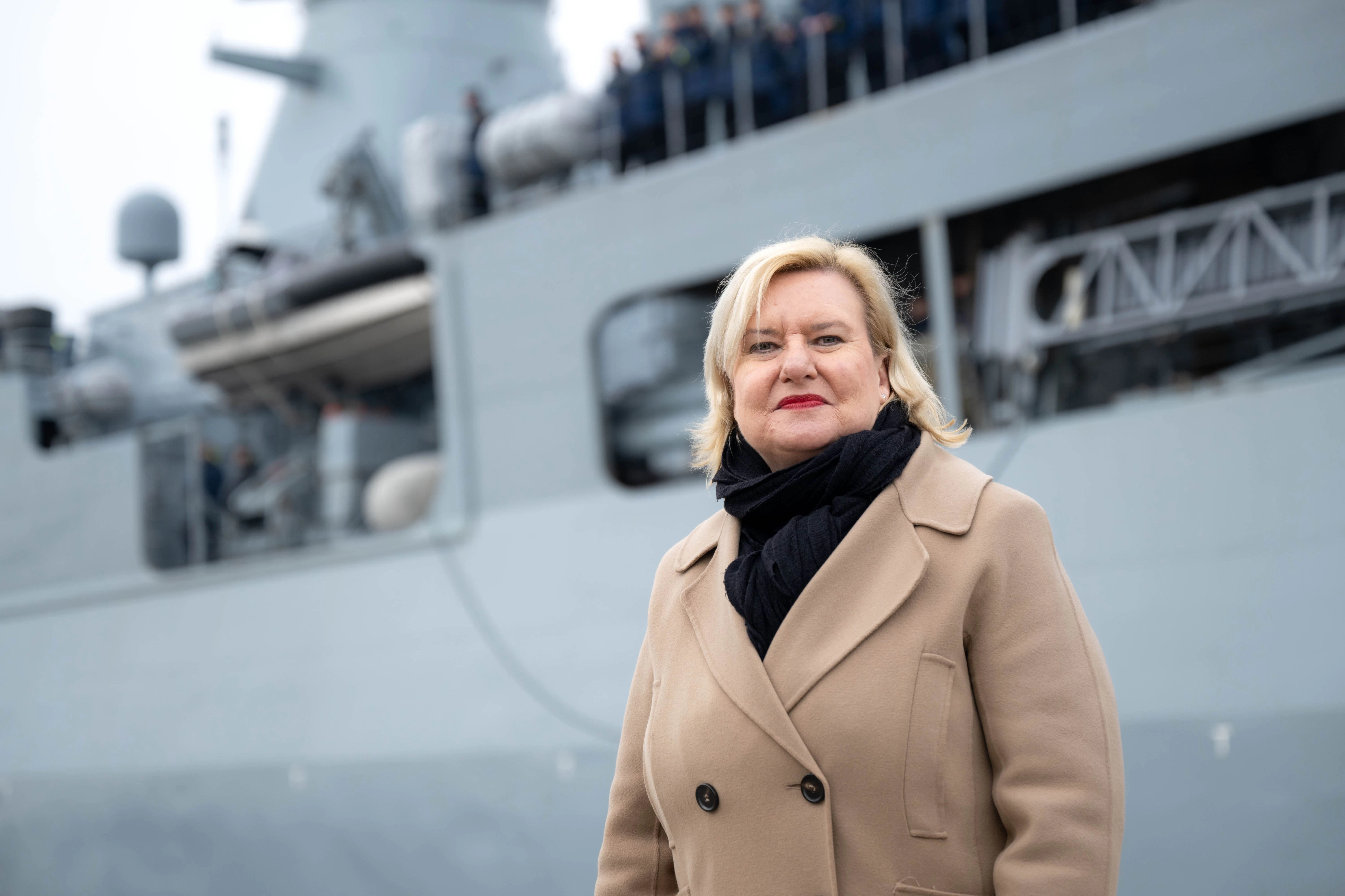 Eva Högl (SPD), Wehrbeauftragte des Deutschen Bundestags, über die Einführung eines allgemeinen Dienstes in Deutschland. „Das Thema gehört in den Bundestag und in die Mitte unserer Gesellschaft.“