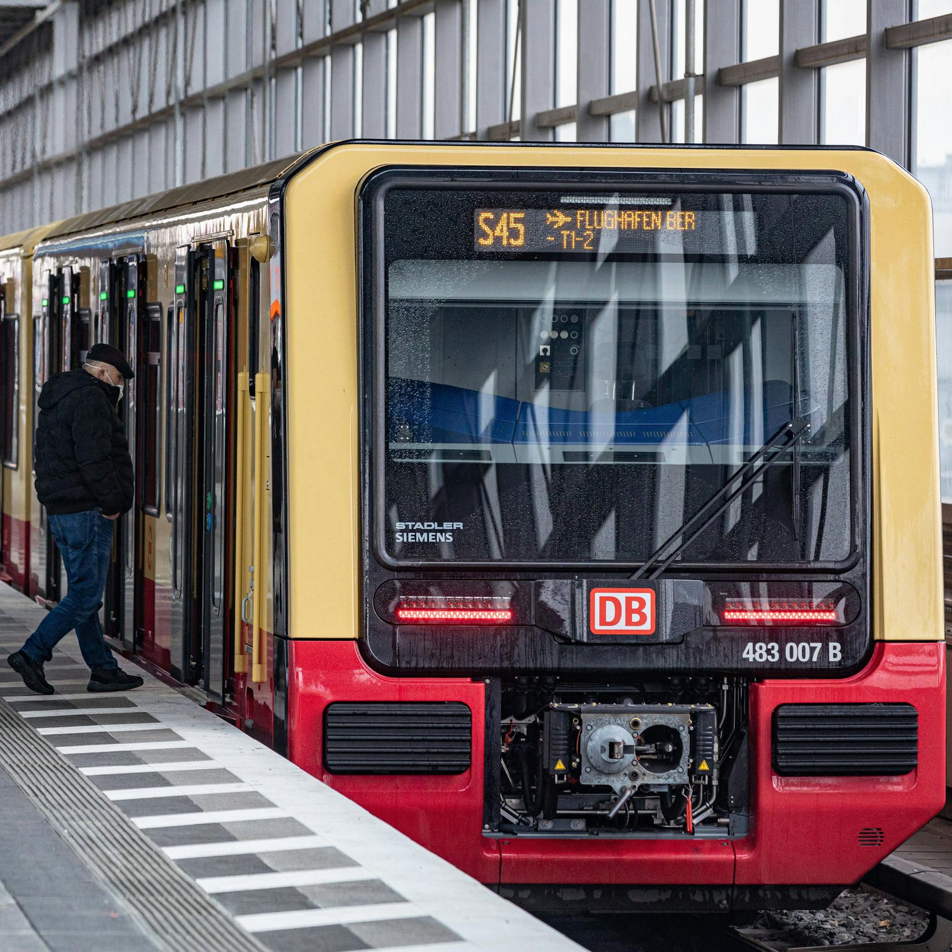 Image - S-Bahn Berlin: Showdown vor dem Kammergericht – Streit um Zukunft des Berliner Nahverkehrs