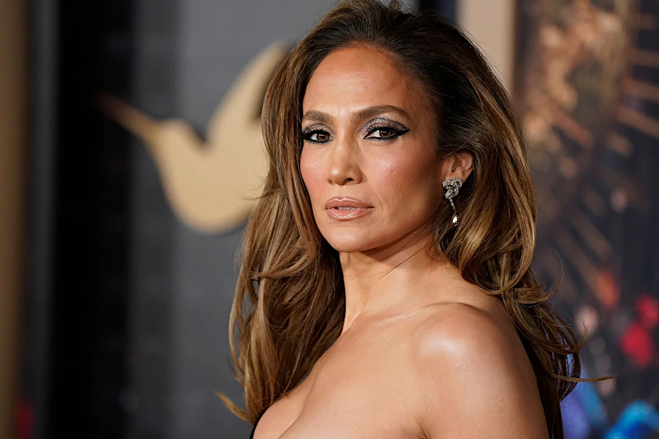 Jennifer Lopez wird Mit-Ausrichterin der Met-Gala im Mai.  pa