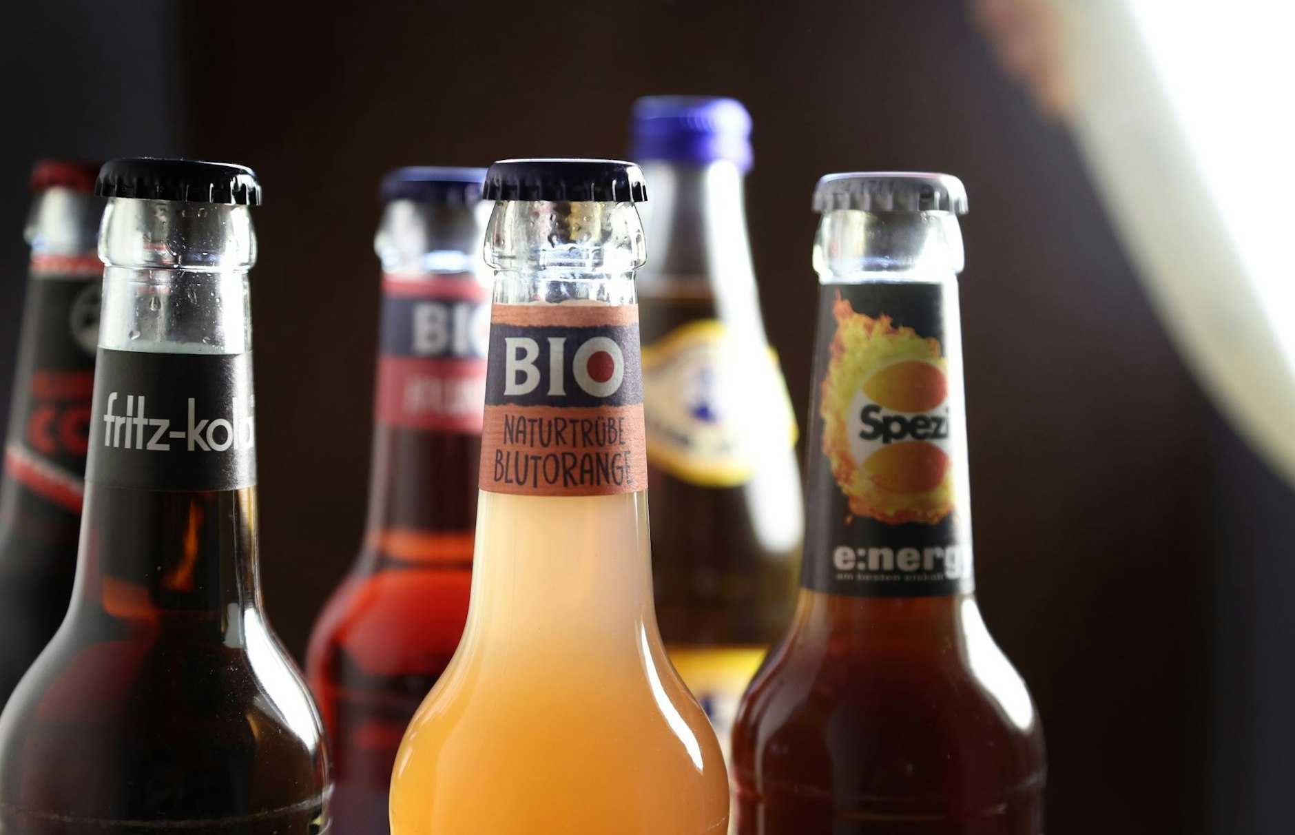 PRODUKTION - Softdrinks von Marken wie Fritz-Kola, Club-Mate, Spezi oder Bionade sind schon länger angesagt.  