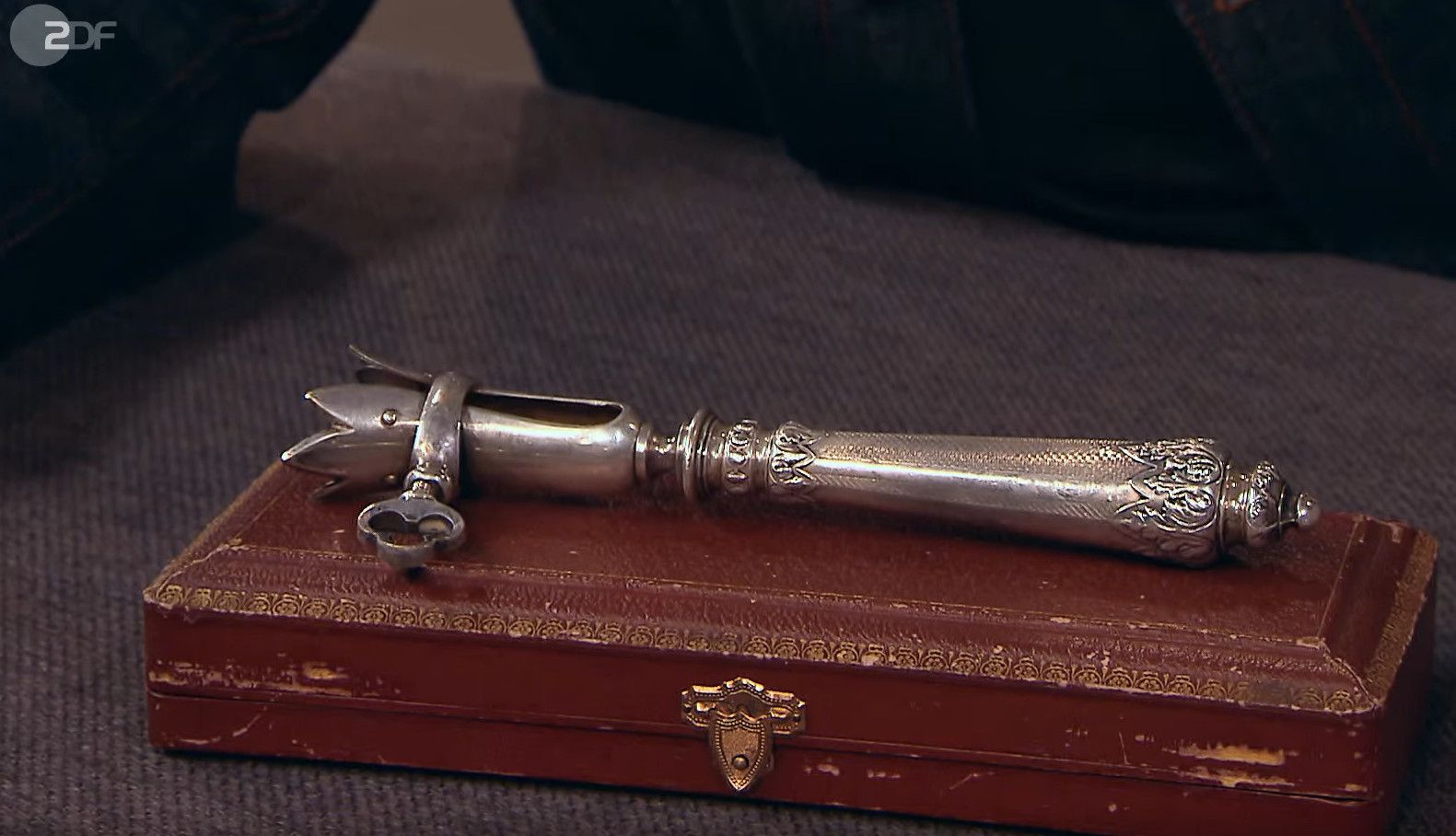 Geheimnisvoller Silbergriff elektrisiert die „Bares für Rares“-Händler