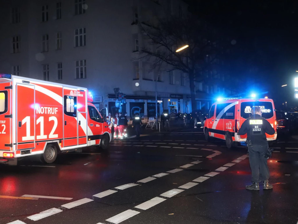 Blutiger Streit in Gesundbrunnen endet mit Messerstecherei: ein Toter!