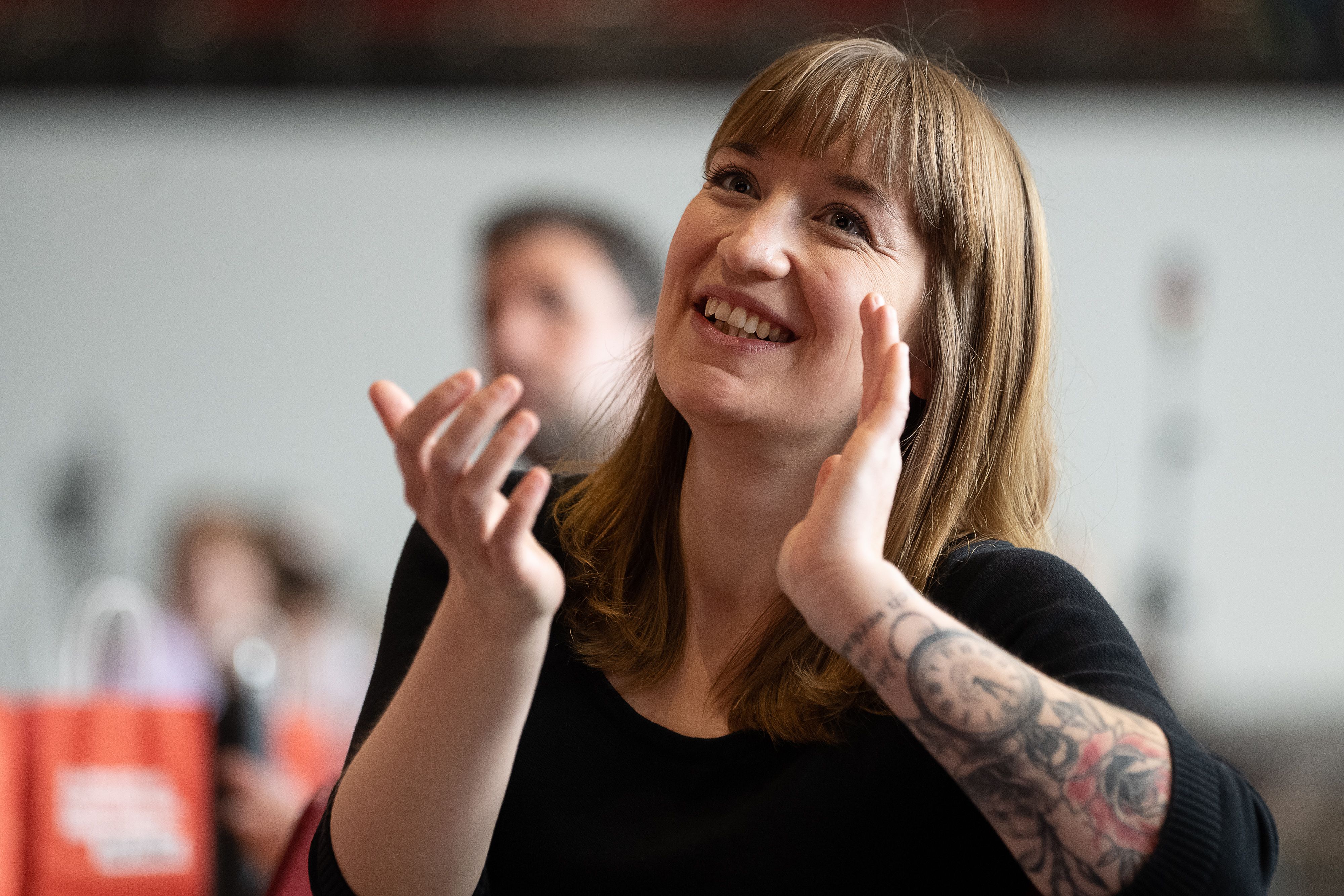 Heidi Reichinnek: Mit Tattoo und auf TikTok für die Linke