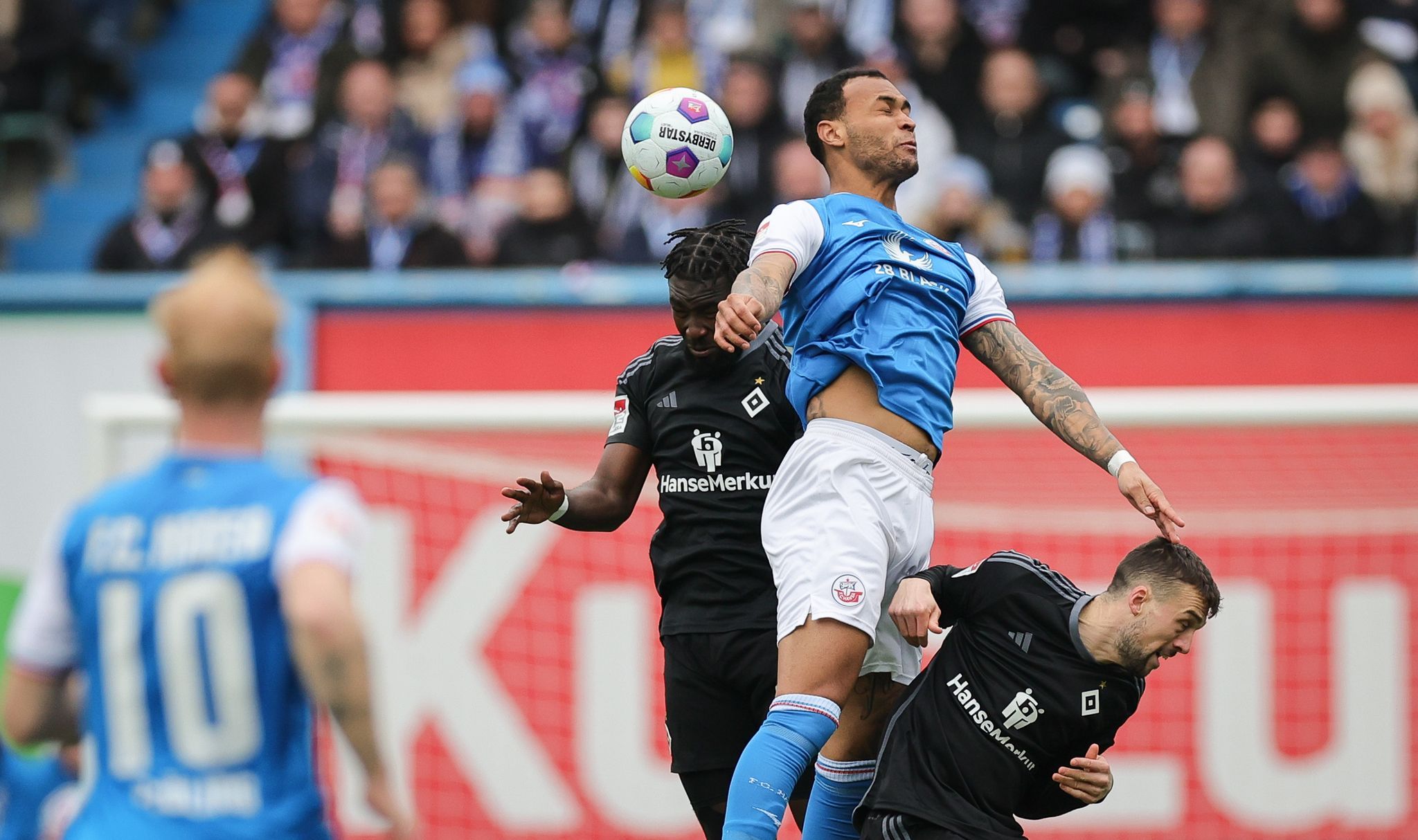 Image - HSV nur Remis in Rostock - Siege für Kiel und Schalke