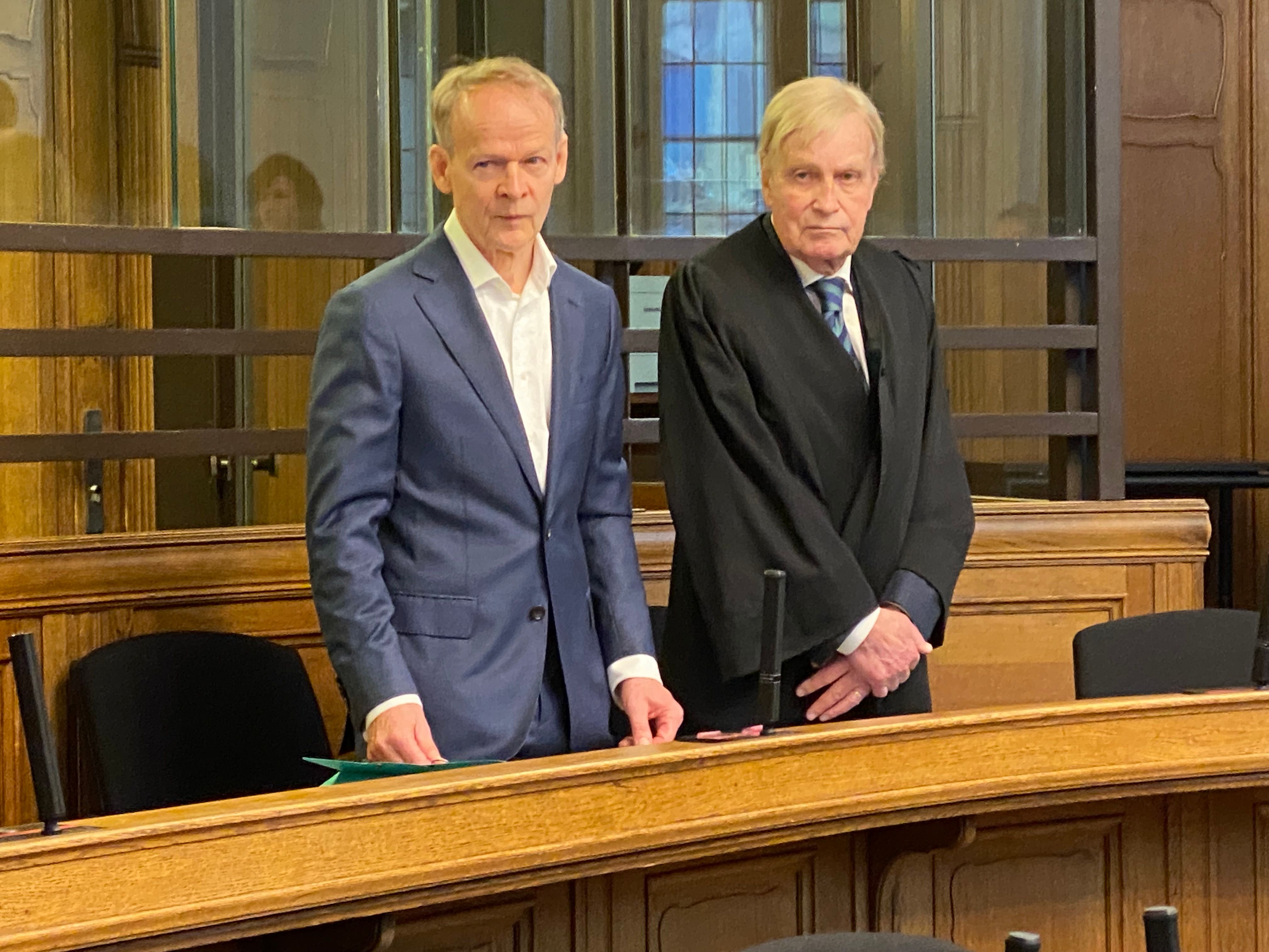 Berliner Arzt nach Suizid einer psychisch Kranken vor Gericht: „Sie war extrem verzweifelt“