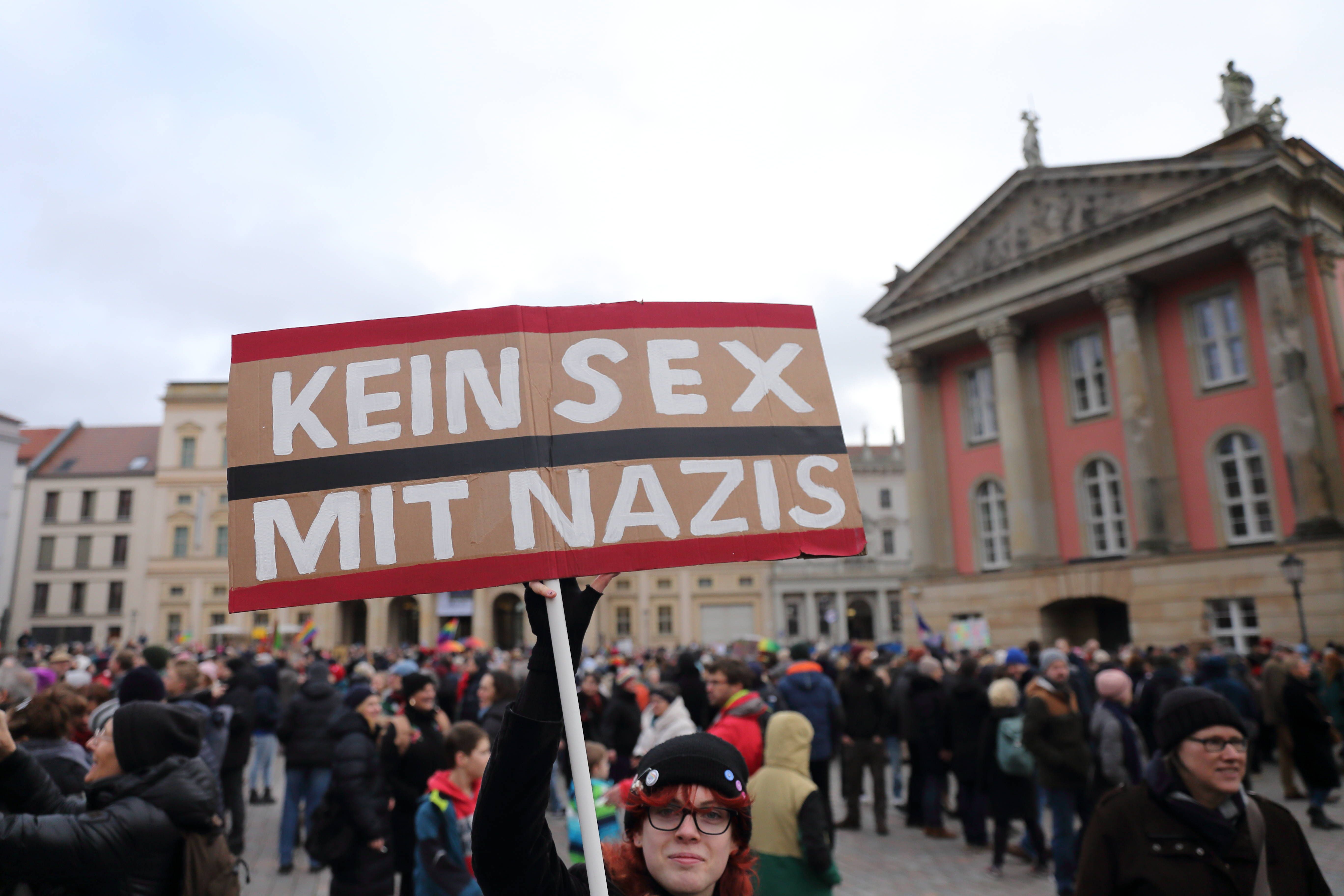 Hakenkreuze auf Schultoiletten, Hassbotschaften: Wie rechts ist Brandenburg?