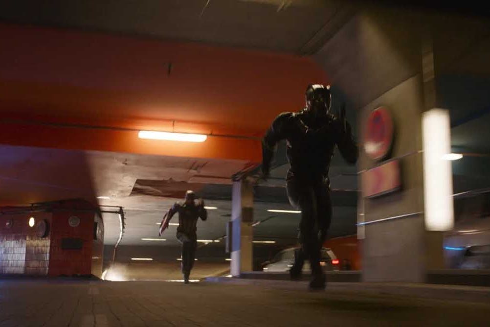 „The First Avenger: Civil War“: Als Captain America durch die Unterführung am ICC Berlin rannte.