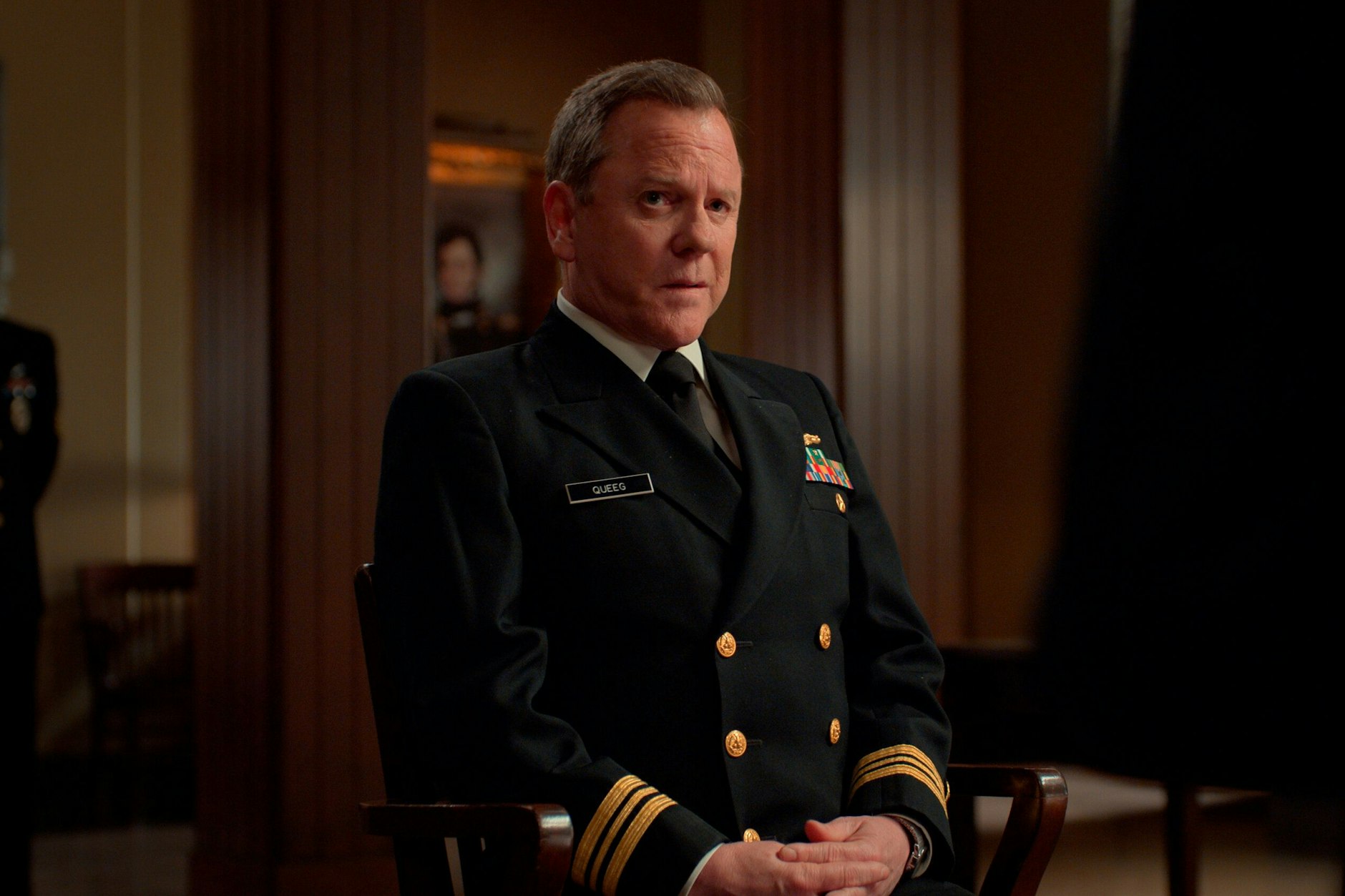 Kiefer Sutherland als Lieutenant Commander Phillip Queeg, der Kapitän der Caine.
