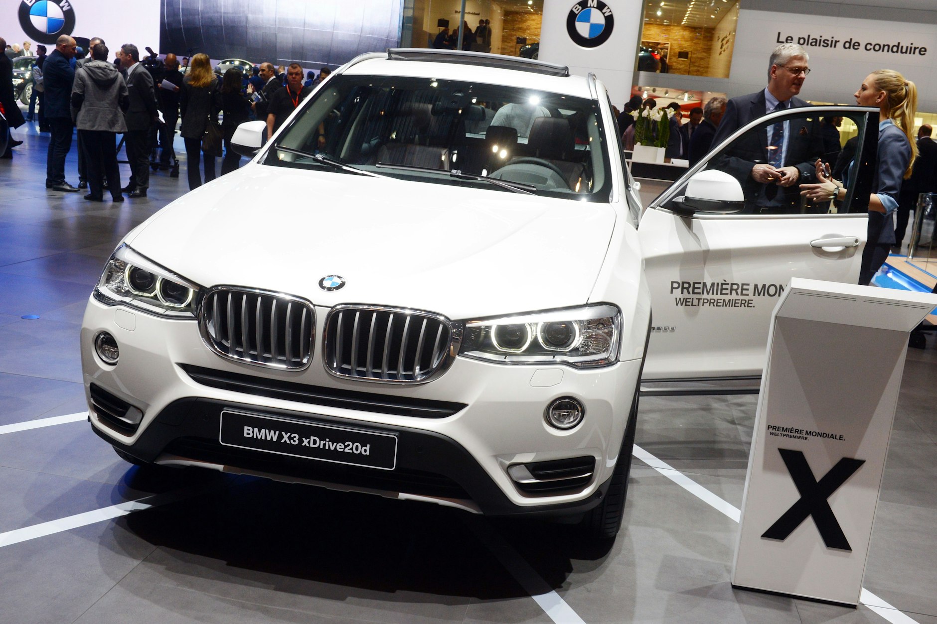 Der BMW X3 xDrive 20d wurde beim Genfer Autosalon im März 2014 vorgestellt.