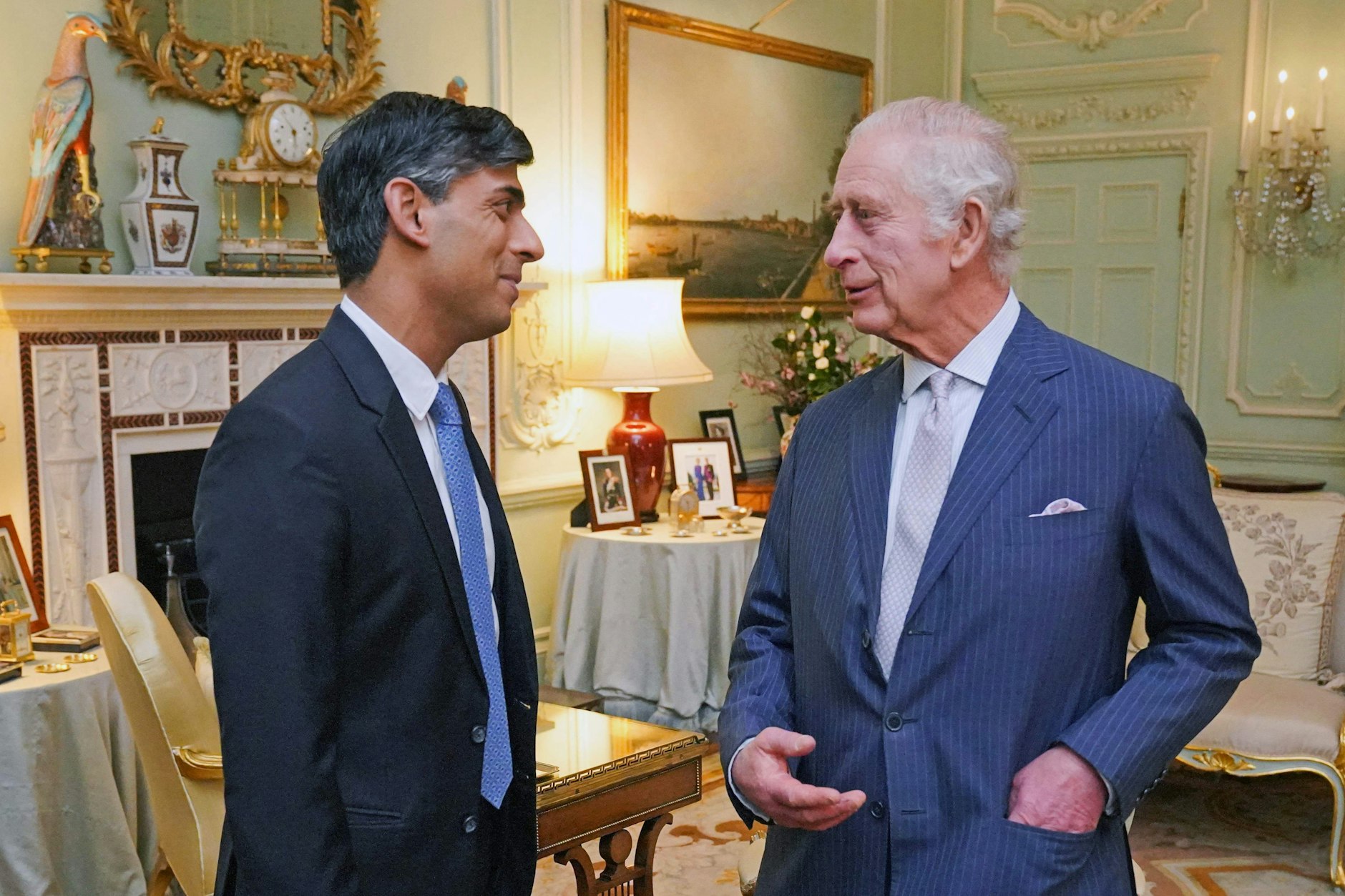 Der britische König Charles II traf am Mittwoch Premierminister Rishi Sunak zur Audienz im Buckingham-Palast.&nbsp;