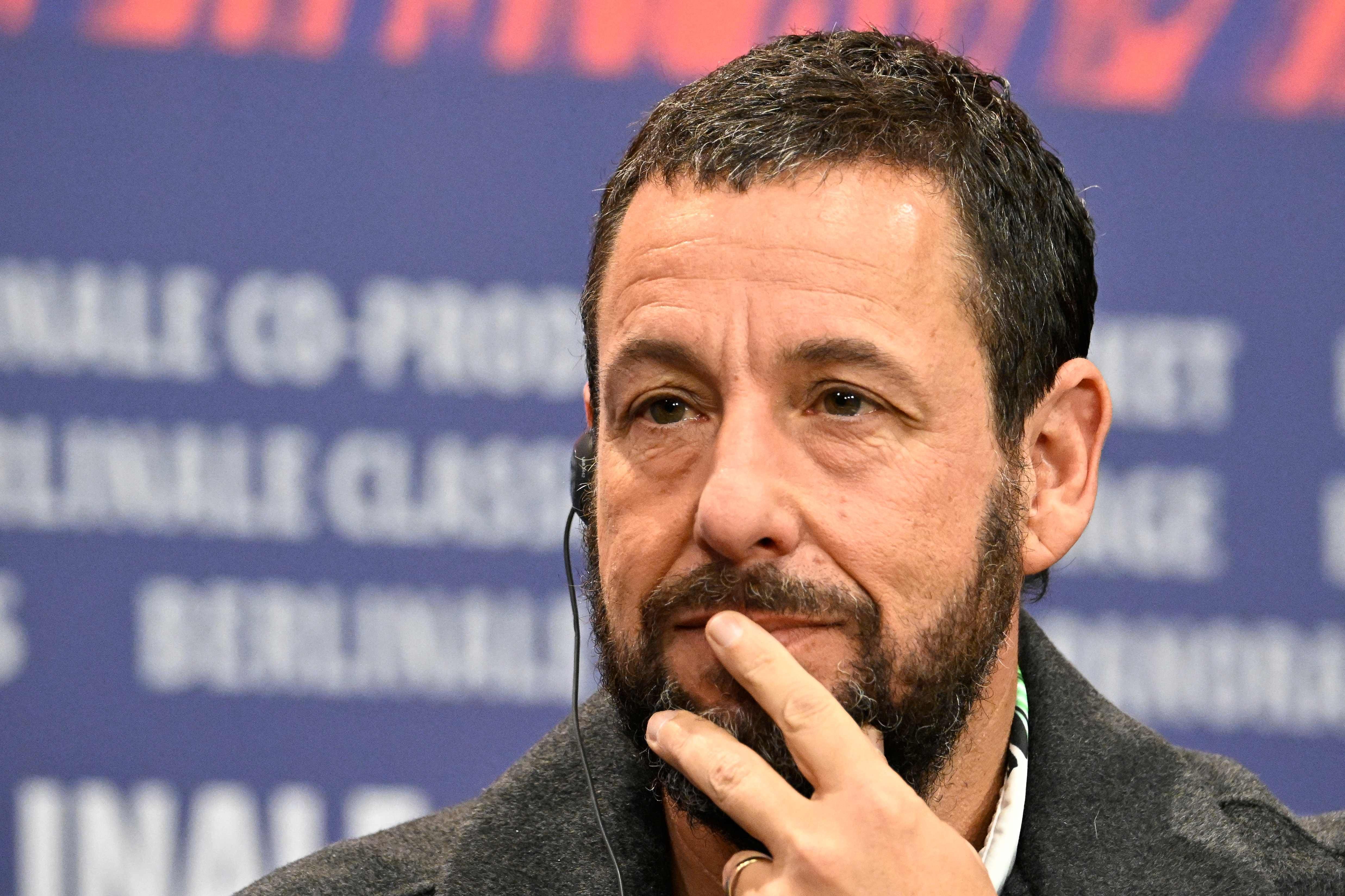 Weltstar Adam Sandler schiebt Club-Frust in Berlin