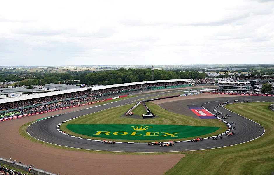 ARCHIV - Silverstone bleibt bis Ende 2034 im Formel-1-Rennkalender.  