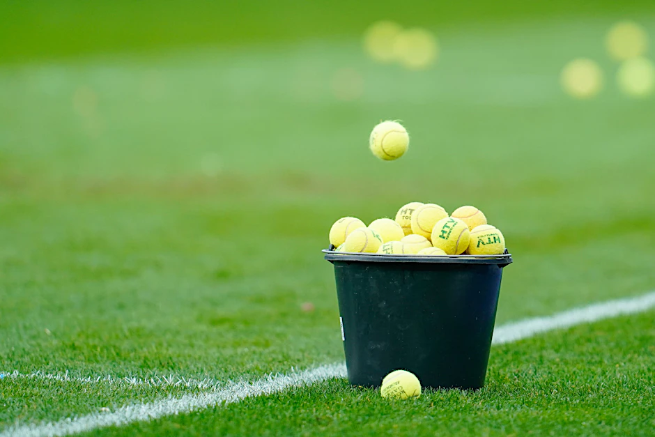 Der Investoren-Deal ist im Eimer. Die DFL-Bosse geben nach der Tennisball-Revolution nach.