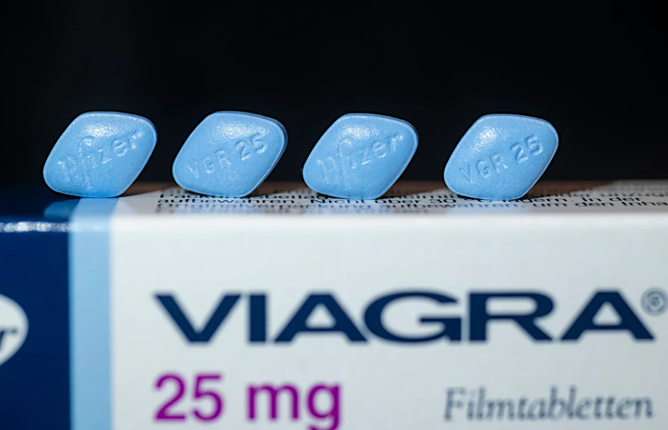 ARCHIV - Ein spanischer Priester soll illegal Viagra  vertrieben haben.  