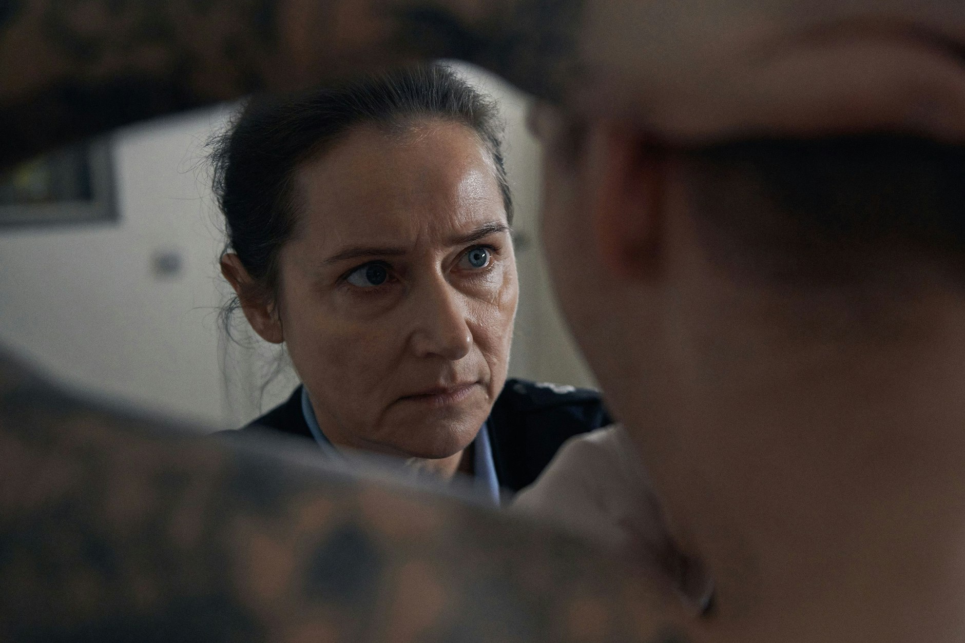 Die Gefängnisaufseherin Eva Hansen (Sidse Babett Knudsen) kommt diesem Häftling sehr nah.