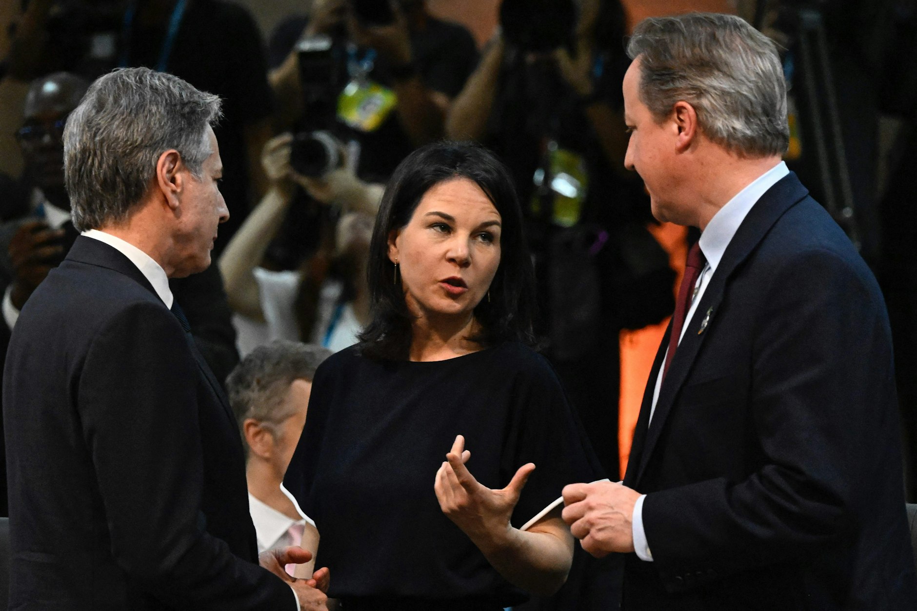 Außenministerin Annalena Baerbock (Grünen) am Rande des G20-Treffens in Rio mit ihrem amerikanischen und ihrem britischen Amtskollegen