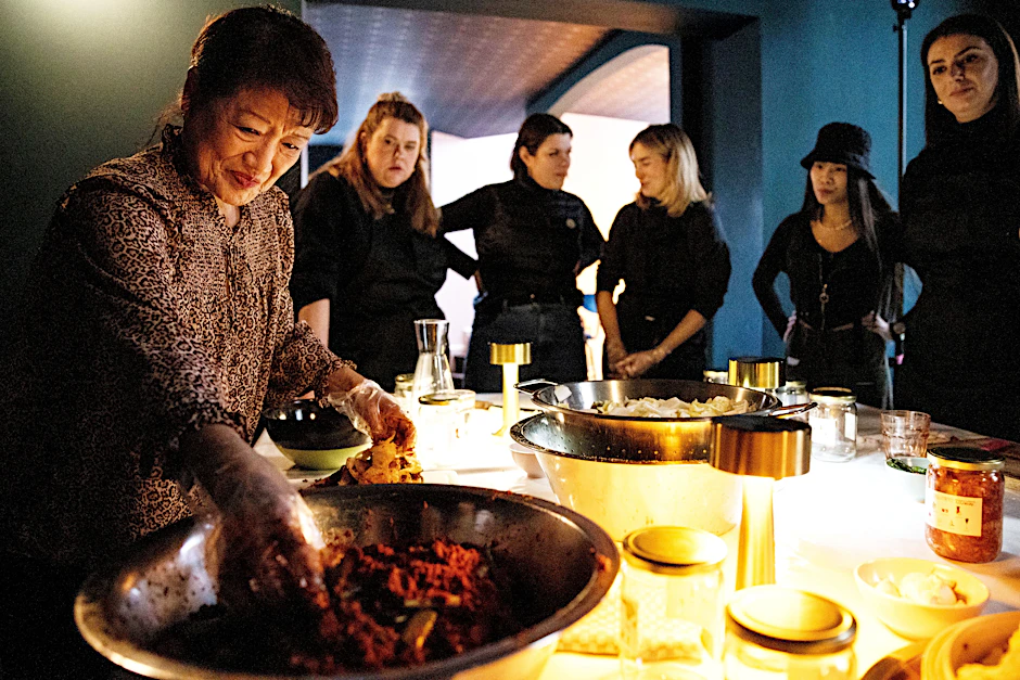 Schnippeln, salzen, einlegen: Kimchi-Workshop in der Bar Mr. Susan in Berlin-Mitte