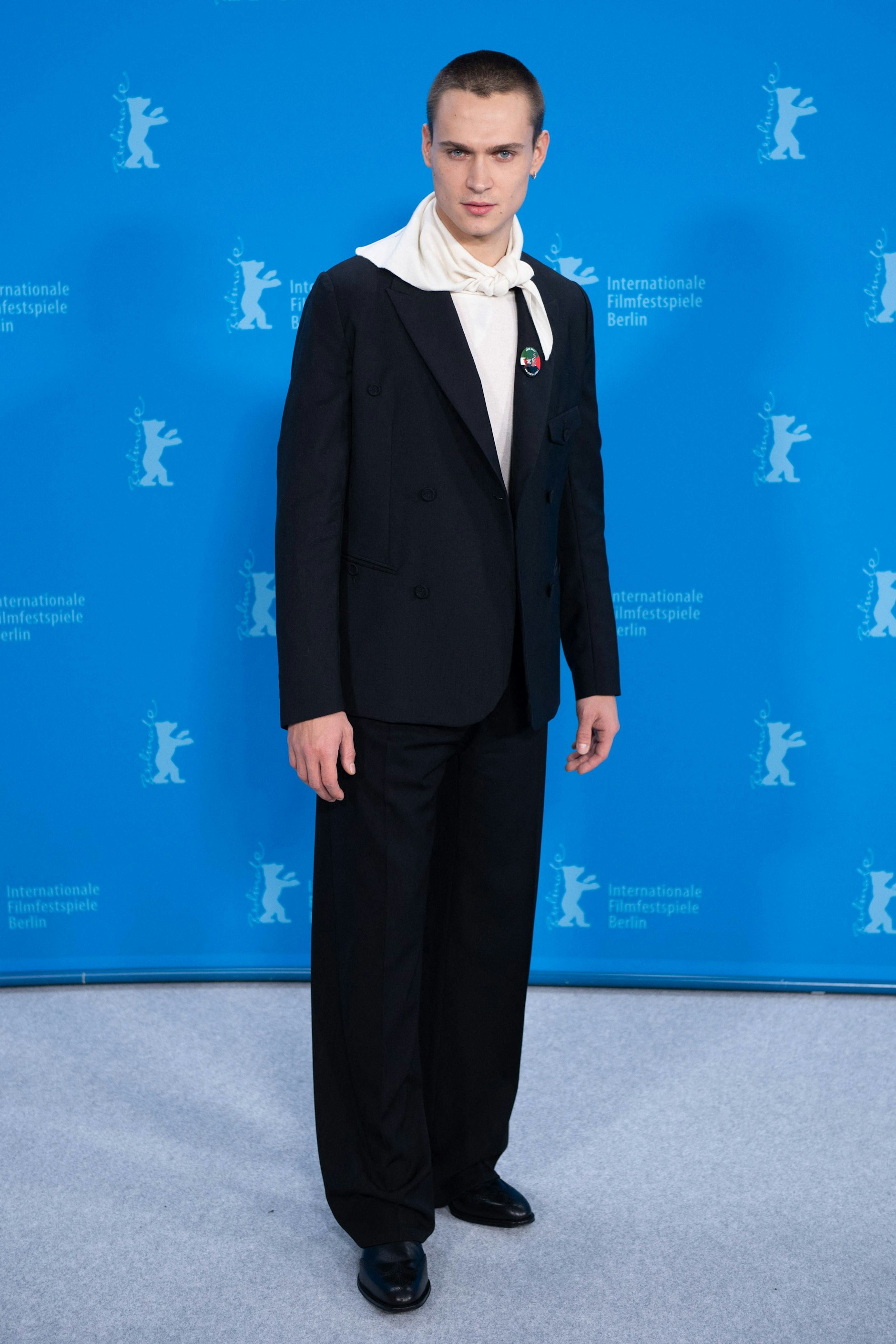 <strong>Saul Nannis</strong> Outfit bei der Premiere von „Supersex“: komplett Kim Jones, beziehungsweise Dior.&nbsp;