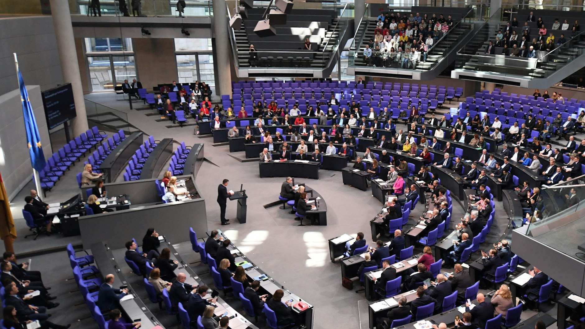 Im Bundestag wurde leidenschaftlich über die geplante Cannabis-Freigabe diskutiert. Die Mehrheit stimmte für eine Legalisierung.