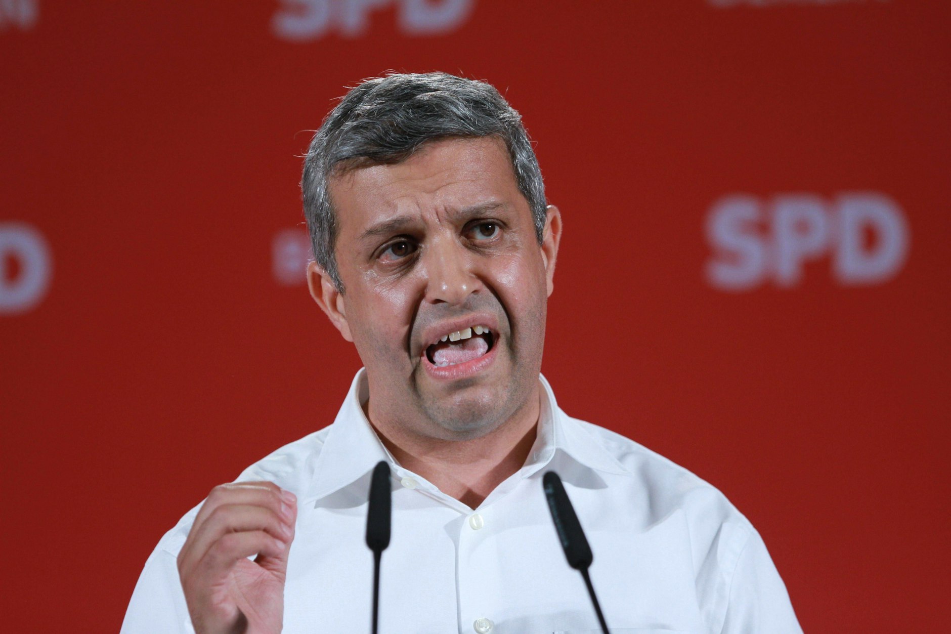 Berlins SPD-Fraktions- und Parteivorsitzender Raed Saleh kämpft gegen Islamfeindlichkeit.