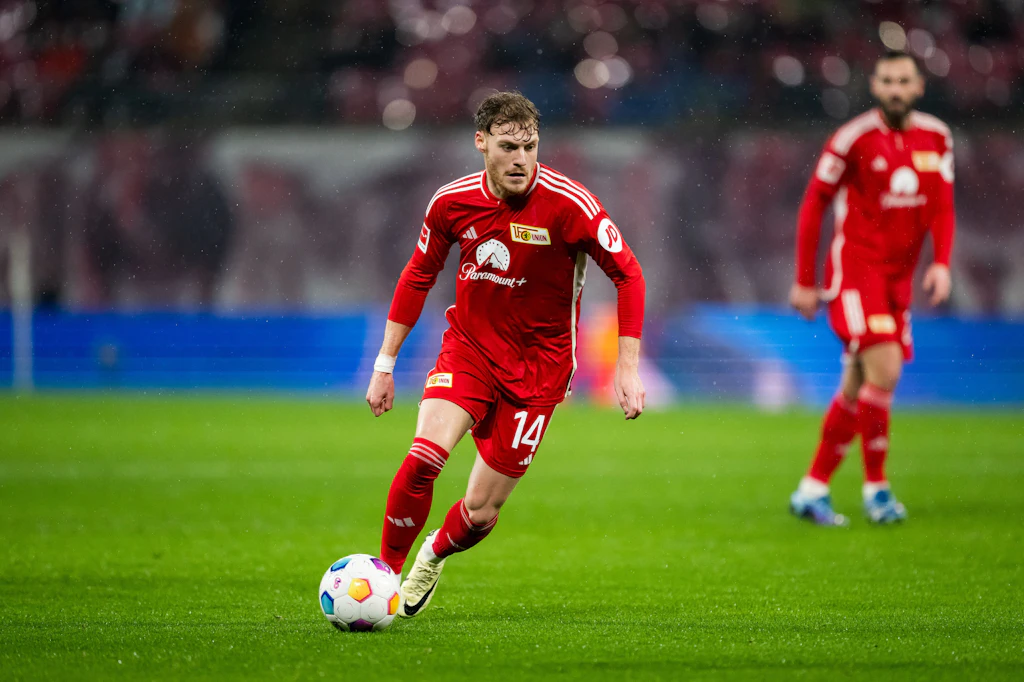 Burada Bundesliga maçını TV'de canlı izleyebilir ve yayınlayabilirsiniz