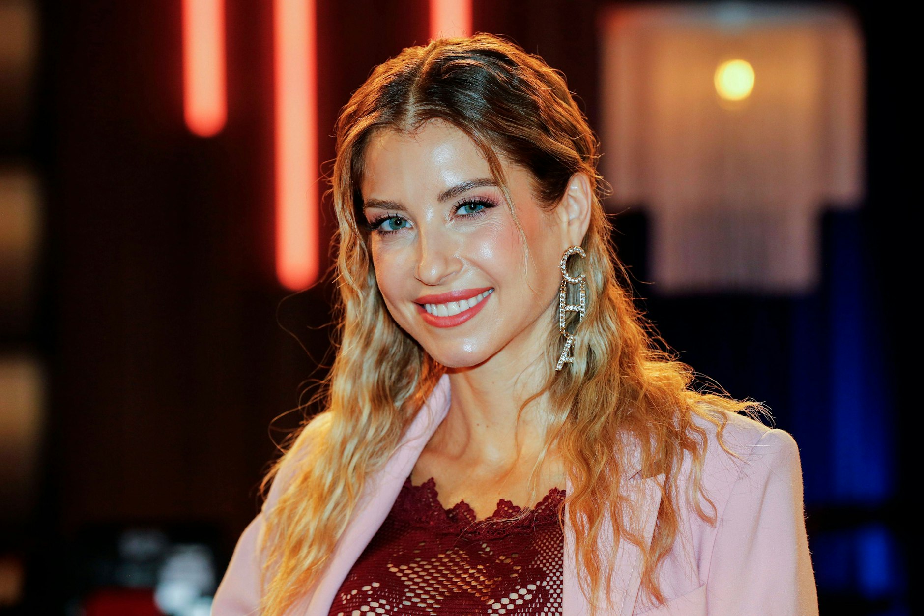 Cathy Hummels wird für ihre Art, ein Kinderbuch zu bewerben, kritisiert.