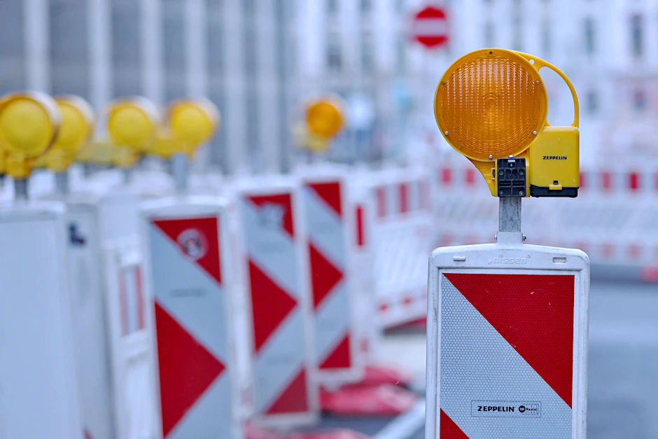 Eine Sperrung der Allee der Kosmonauten in Marzahn dürfte für größere Verkehrsbehinderungen sorgen.