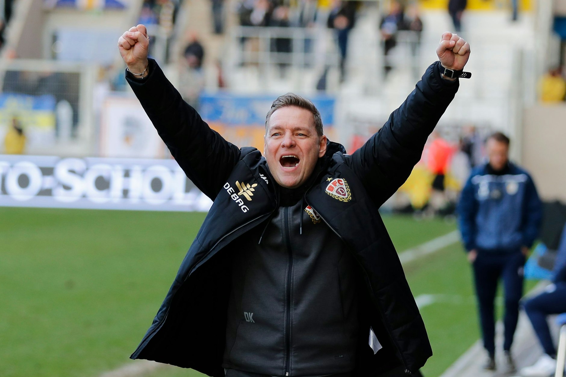 BFC-Trainer Dirk Kunert möchte am Dienstag beim BAK am liebsten auch so schön jubeln wie nach dem Sieg bei Carl Zeiss Jena.