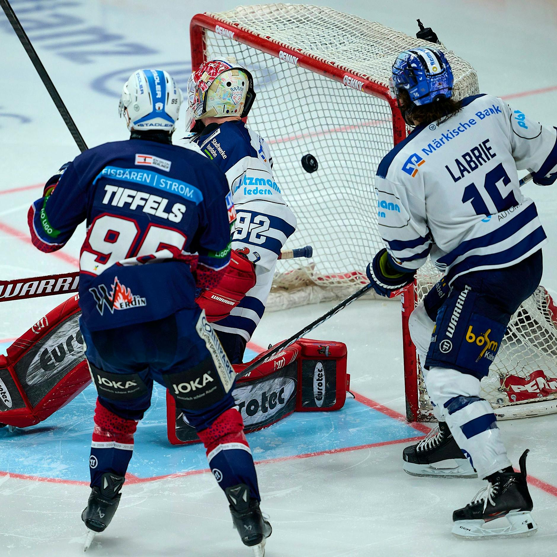 Eisbären Berlin schießen sich gegen Iserlohn in die CHL!