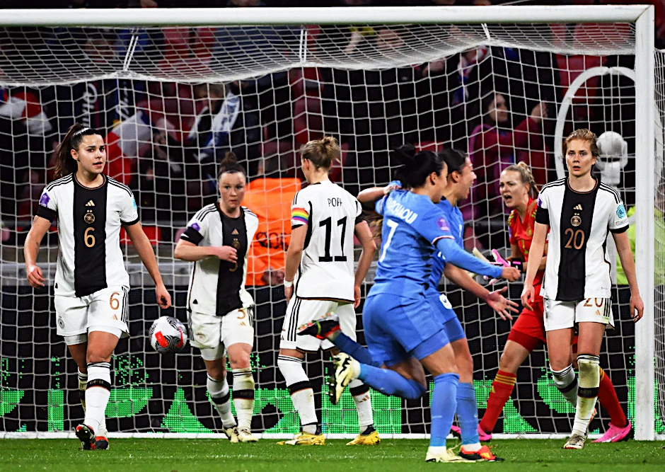 Die DFB-Frauen mussten sich Frankreich mit 1:2 geschlagen geben.  