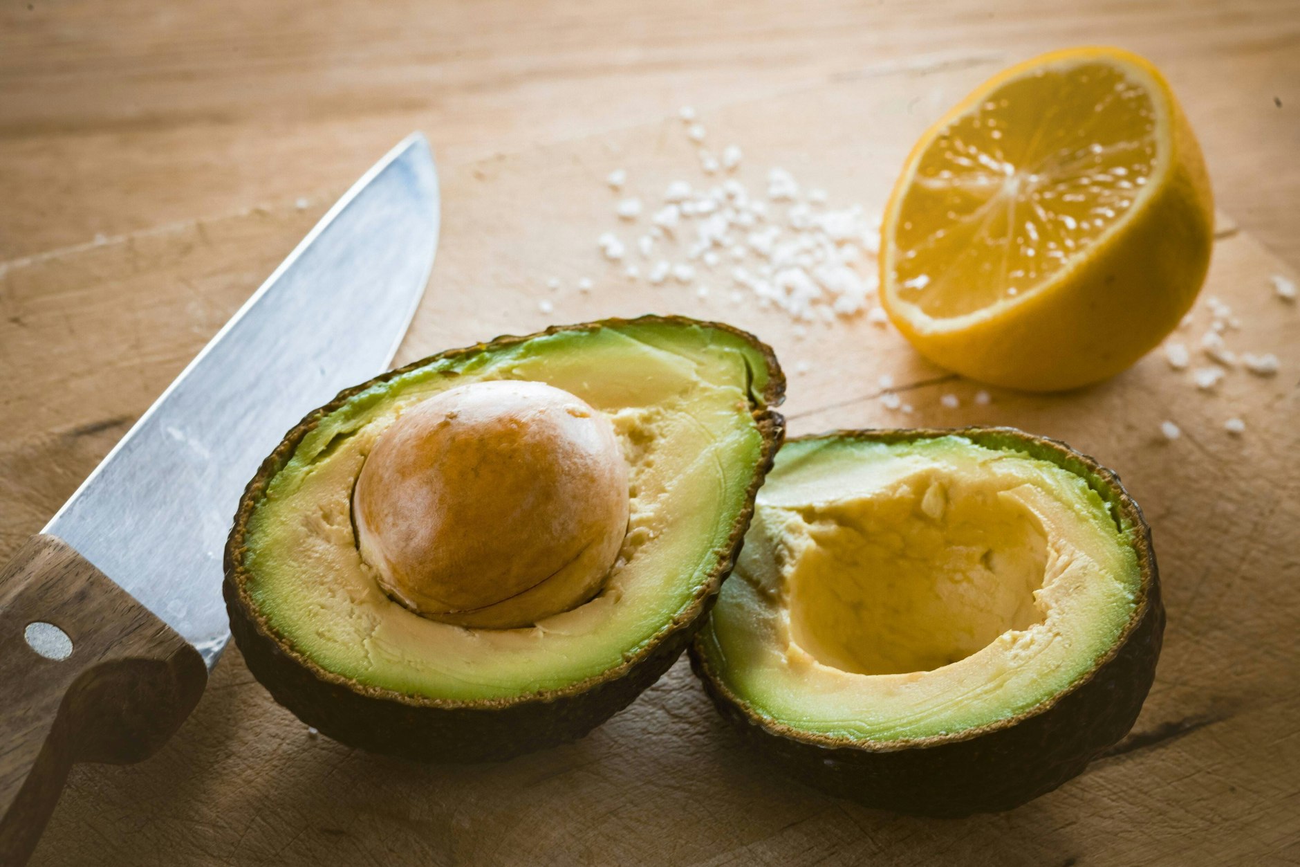 Botanisch gesehen ist die Avocado eine Beere – und die macht angeblich Lust auf Sex!