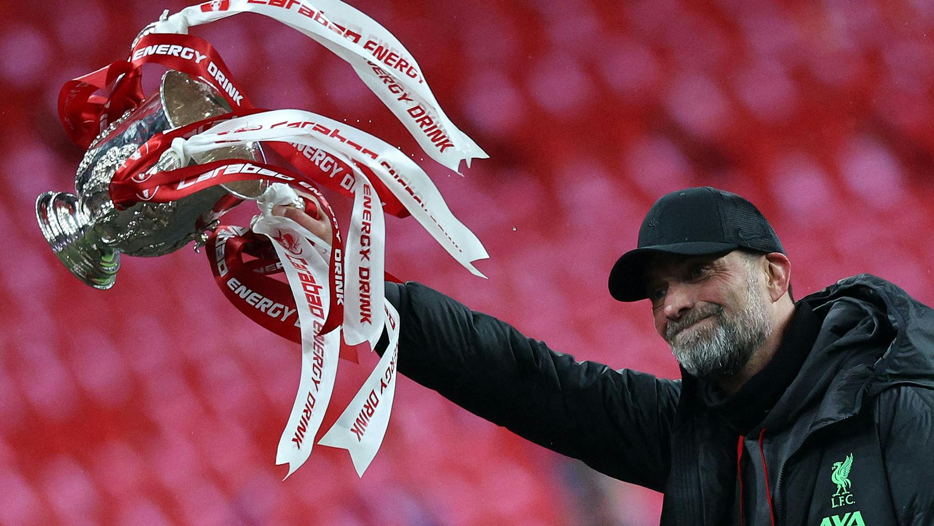Den Liga-Pokal nennt Klopp "die speziellste Trophäe, die ich je gewonnen habe".
