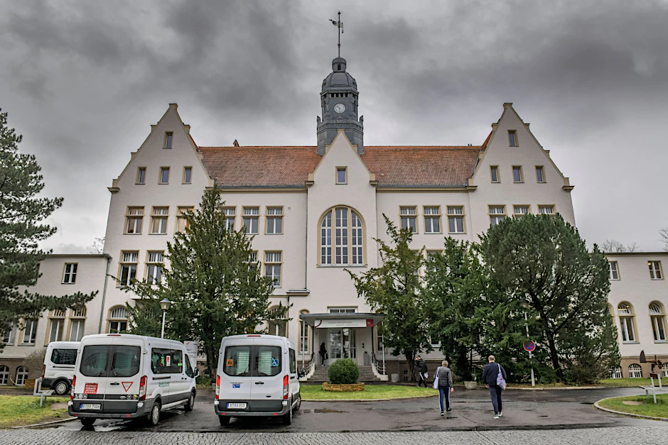 Tatort:  Auguste-Viktoria-Klinikum an der Rubensstraße in Schöneberg. Hier geschah in der dritten Etage das Unfassbare.