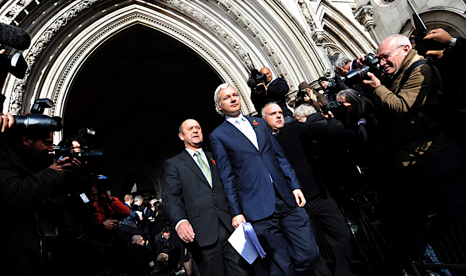 Wikileaks-Gründer Julian Assange im Jahr 2011 vor dem High Court in London