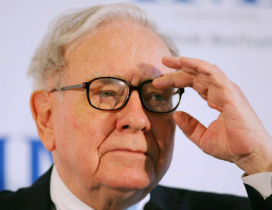 ARCHIV - Im Ausland sieht Warren Buffett gar keine passenden Kandidaten für die Geldanlage.  