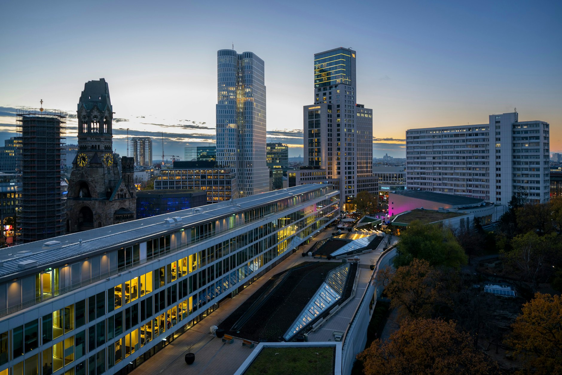 Berlin wächst – und auch der Anteil der Einwohner ohne deutschen Pass steigt.