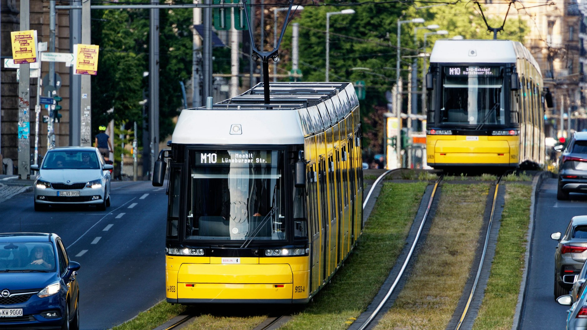 Die M10 unterwegs durch Berlin. Im Schnitt ist sie mit 14,7 Kilometern pro Stunde unterwegs.&nbsp;
