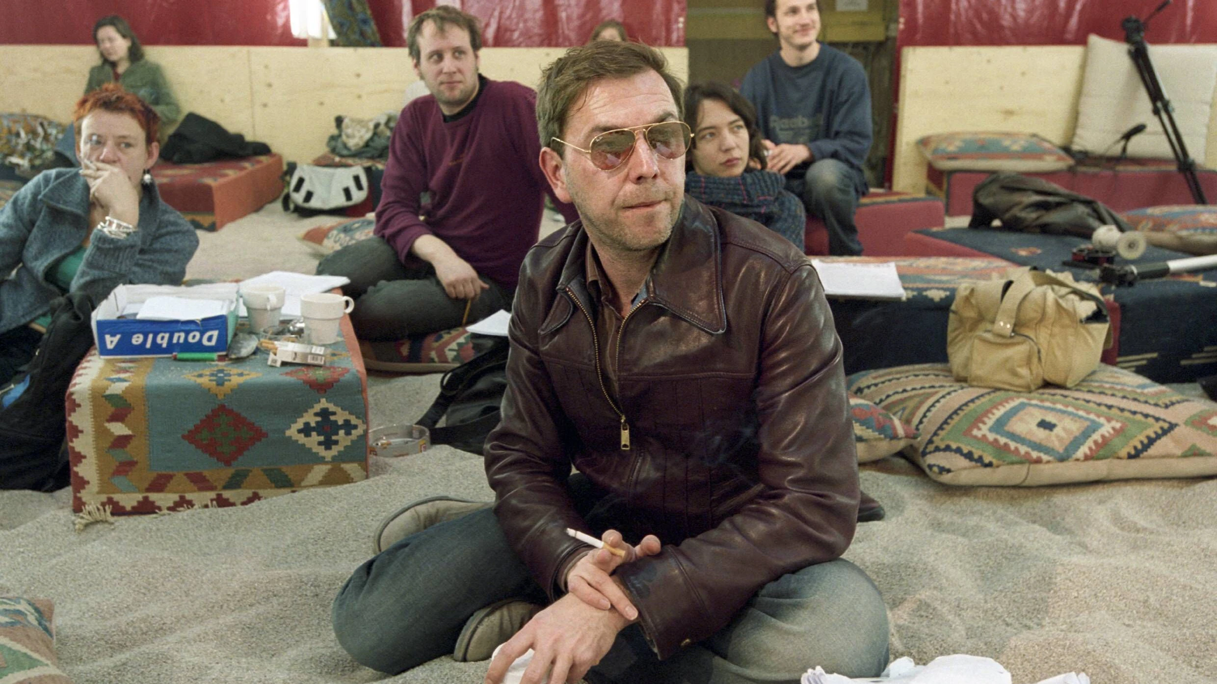 René Pollesch im Januar 2004 im Prater der Volksbühne bei Proben zu seiner Inszenierung „Telefavela“ .