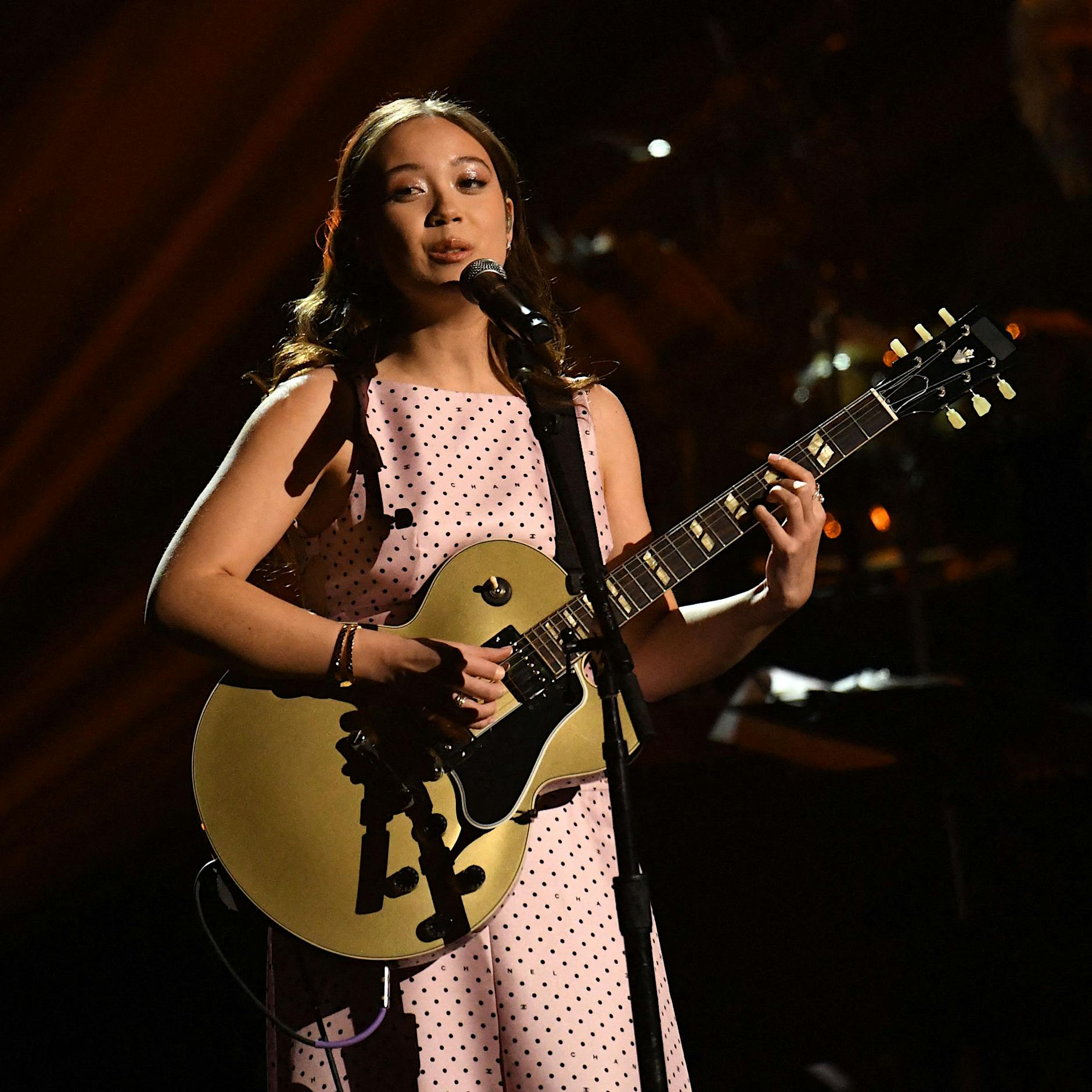 Laufey beim Berlin-Konzert im Astra Kulturhaus: Wärmende Melancholie