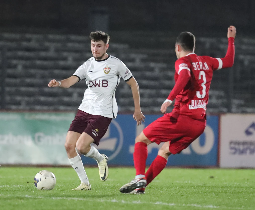 Nach ganz schlechter Halbzeit gewinnt der BFC mit Männerfußball