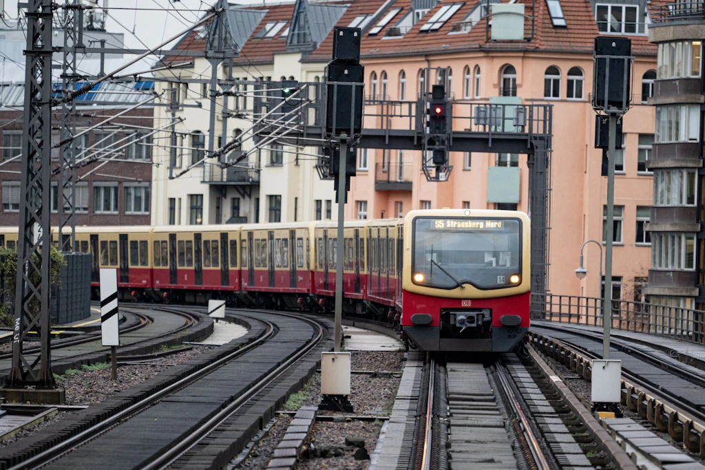 Verkehrs-Hammer! Neue S-Bahn für Berlins Osten – HIER soll sie fahren