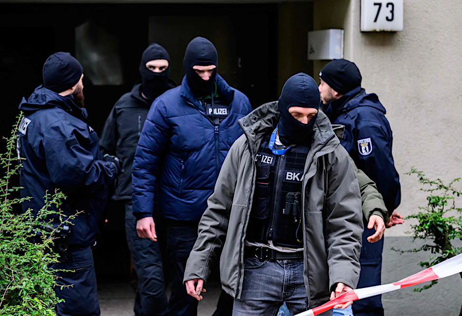 Die Polizei durchsuchte nach der Festnahme die Wohnung von Daniela Klette in Kreuzberg.