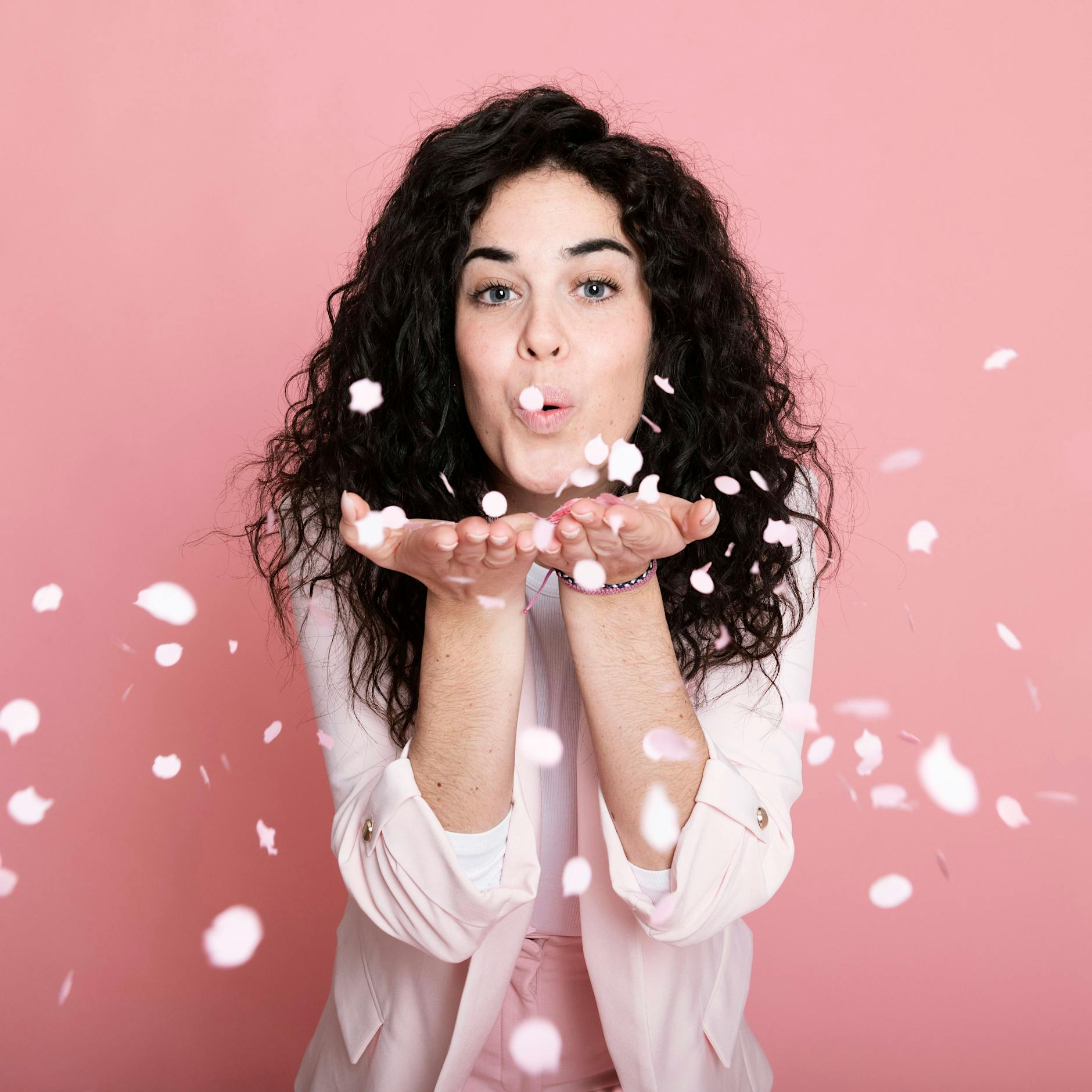 Laut Horoskop: Drei Sternzeichen haben im März einen magischen Monat