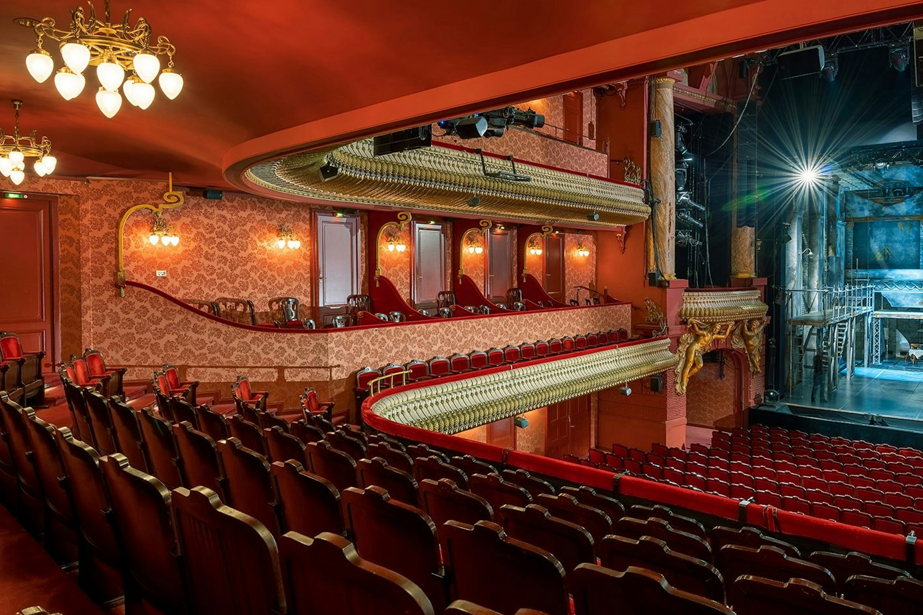 TingelTangel im Theater des Westens Tricky, Fever Ray und Air im Berliner GlamourSaal