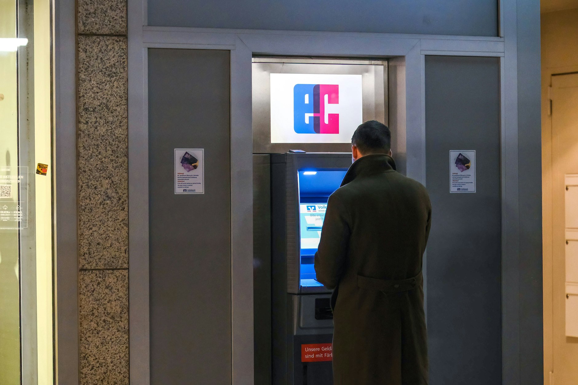 Die Bezahlkarte für Asylbewerber soll nun bundesweit kommen.