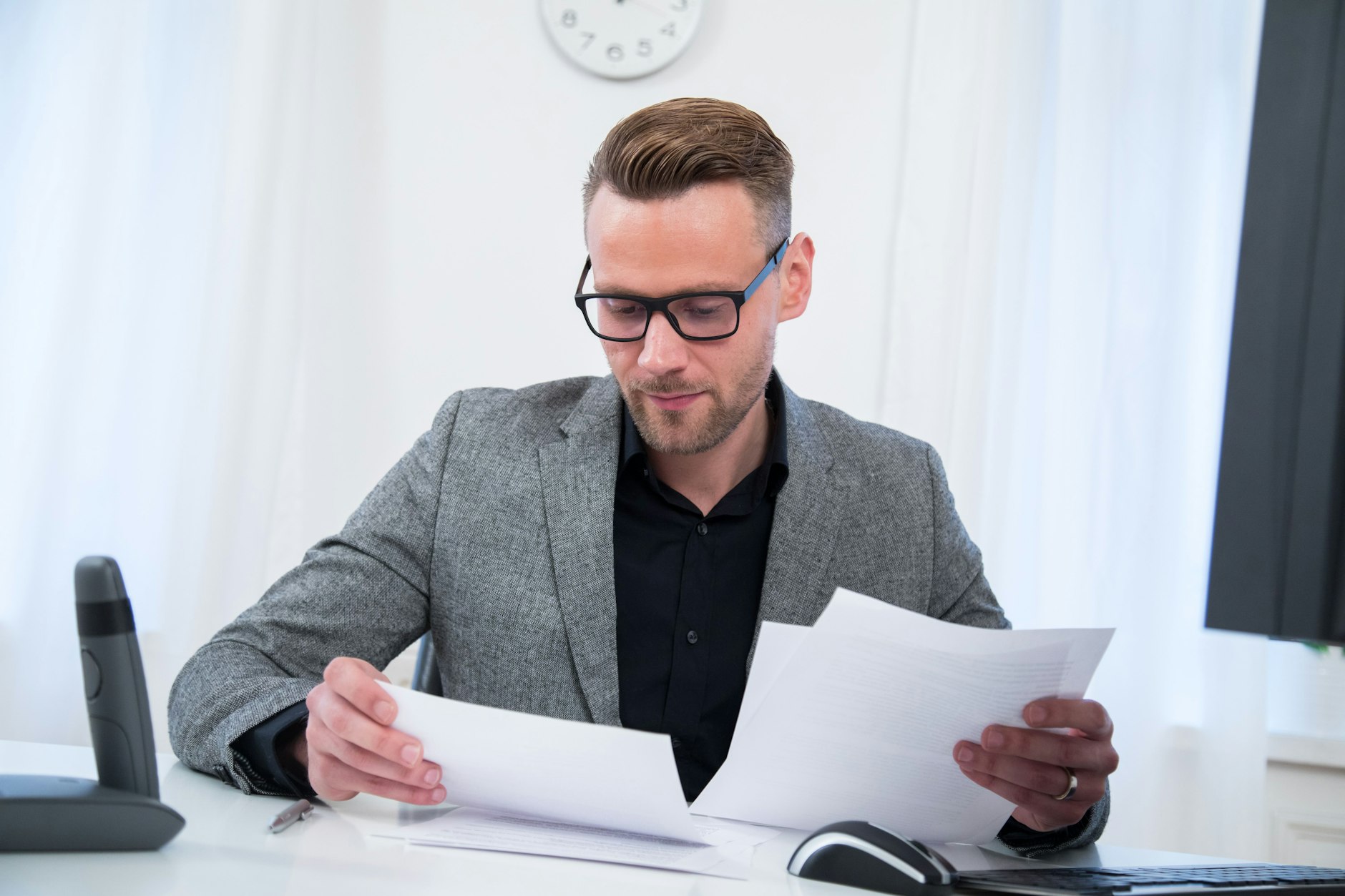 Einmal im Jahr lohnt es sich, sich durch den Papierkram zu wühlen, der sich angestaut hat.